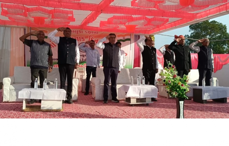 હળવદ: હળવદ તાલુકા કક્ષાના પ્રજાસત્તાક પર્વની દેવીપુર ગામે ઉજવણી
