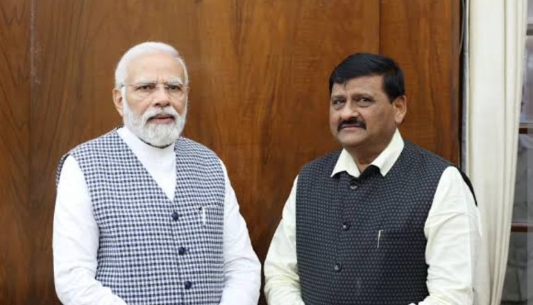 મોરબીના લોક લાડીલા ધારાસભ્યના પ્રયત્નો અને રજૂઆત બાદ વી.સી.ટેક. હાઈસ્કૂલમાં વર્ગ-૨ ના આચાર્યની નિમણુંક થઈ