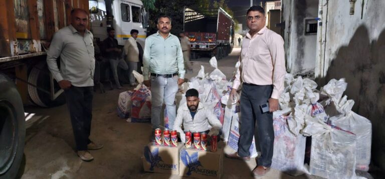 માળીયા નેશનલ હાઇવે પર ટ્રકમાં પાવડરની આડમાં છુપાવેલ બીયરના જથ્થા સાથે એક ઝડપાયો
